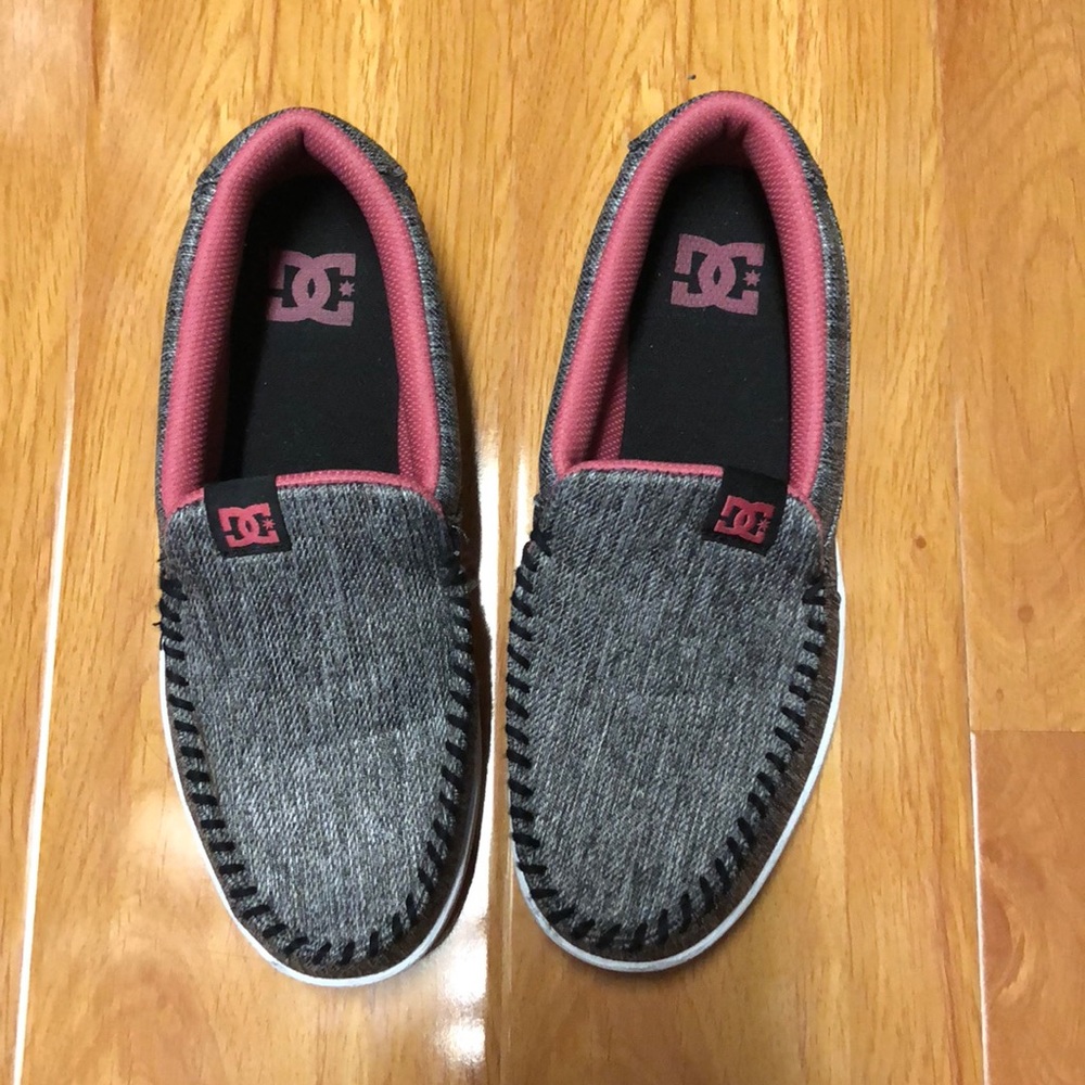 DC slip on shoes